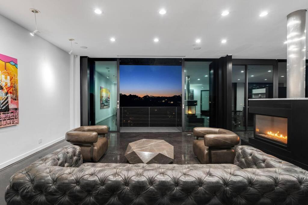 Luxurious Glass Mansion With Pool, Jacuzzi, Sauna Los Angeles
